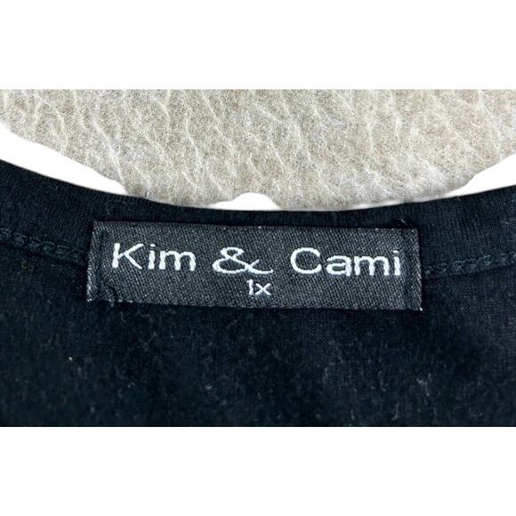 Kim & Cami Black Blouse Sz 1X Embroidered Floral Flutter Short Sleeves Top - Picture 3 of 5